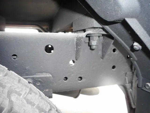 いすゞ エルフ BKG-NJS85A(4WD)の写真31