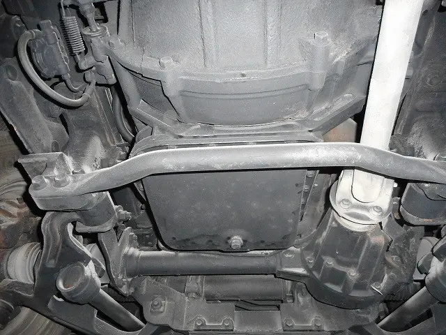 いすゞ エルフ BKG-NJS85A(4WD)の写真36