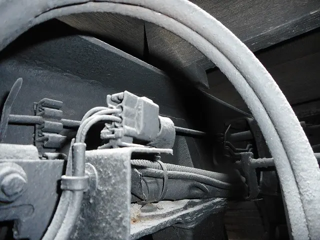 いすゞ エルフ BKG-NJS85A(4WD)の写真38