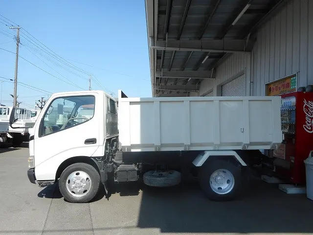 トヨタ ダイナ BDG-XZU368(4WD)の写真5