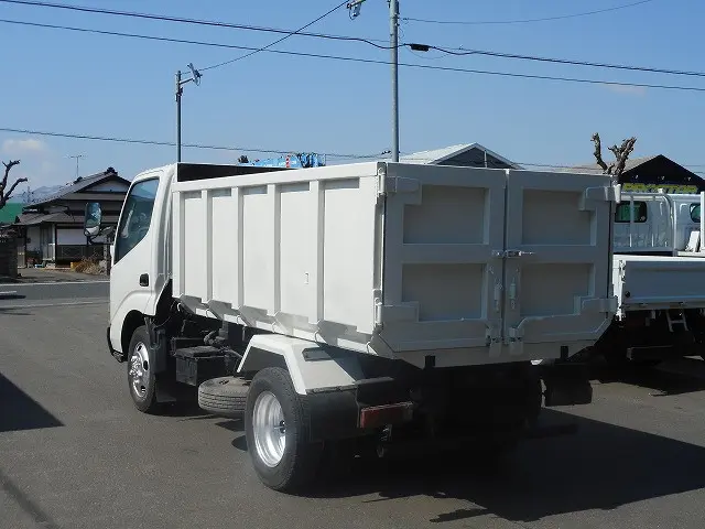 トヨタ ダイナ BDG-XZU368(4WD)の写真8