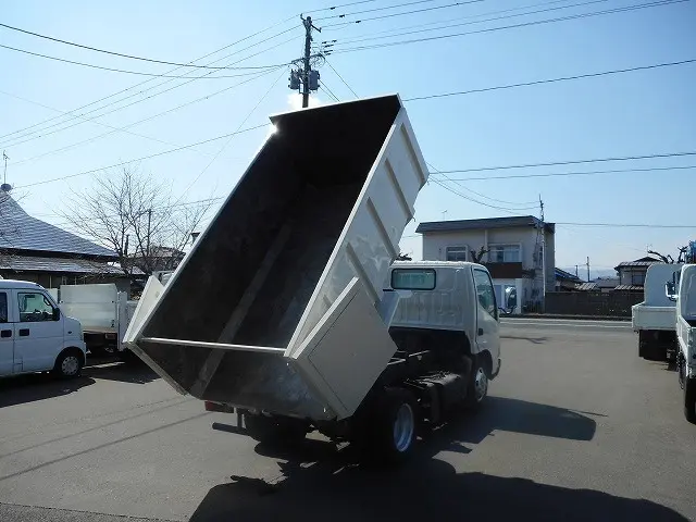 トヨタ ダイナ BDG-XZU368(4WD)の写真13