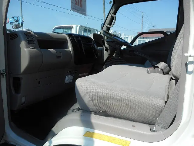 トヨタ ダイナ BDG-XZU368(4WD)の写真23