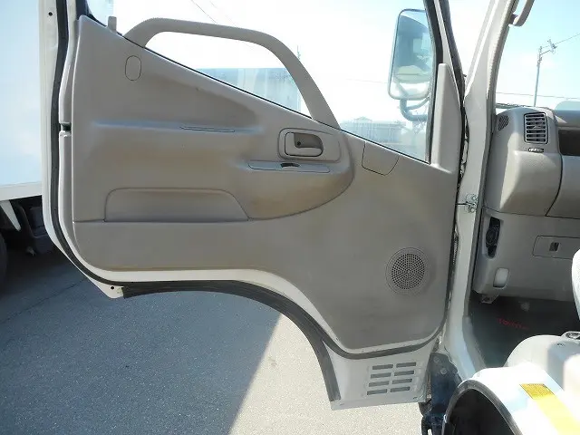 トヨタ ダイナ BDG-XZU368(4WD)の写真24