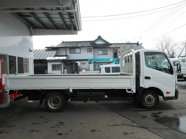トヨタ ダイナ TKG-XZU775(4WD)の写真4