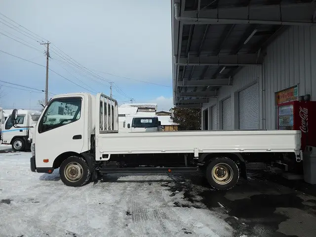 トヨタ ダイナ TKG-XZU775(4WD)の写真5