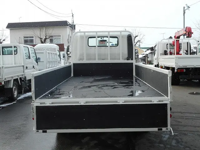 トヨタ ダイナ TKG-XZU775(4WD)の写真9