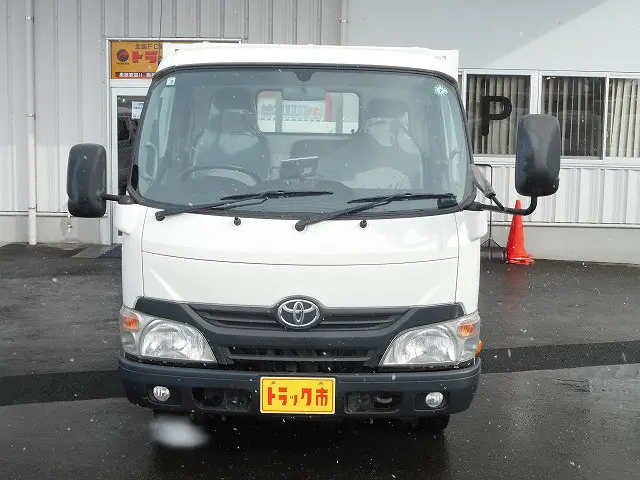 トヨタ ダイナ TKG-XZU695(4WD)の写真2