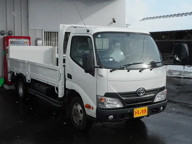 トヨタ ダイナ TKG-XZU695(4WD)の写真3