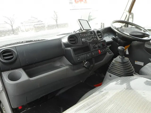 トヨタ ダイナ TKG-XZU695(4WD)の写真14