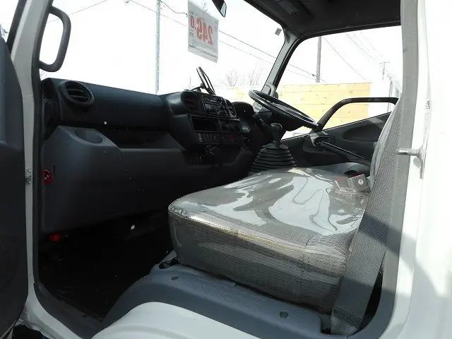 トヨタ ダイナ TKG-XZU695(4WD)の写真15