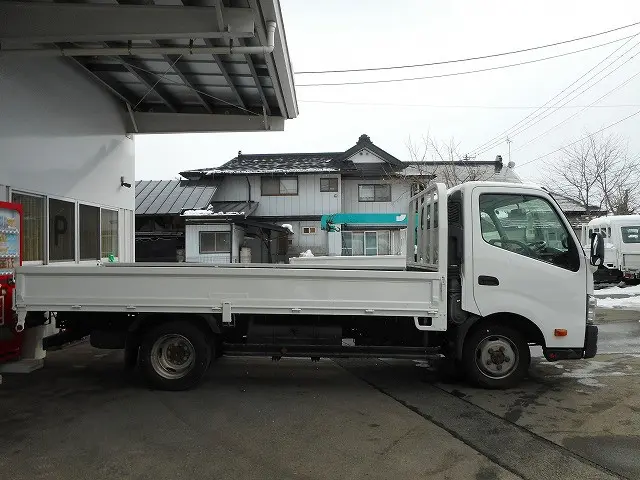 トヨタ ダイナ TKG-XZU775(4WD)の写真4