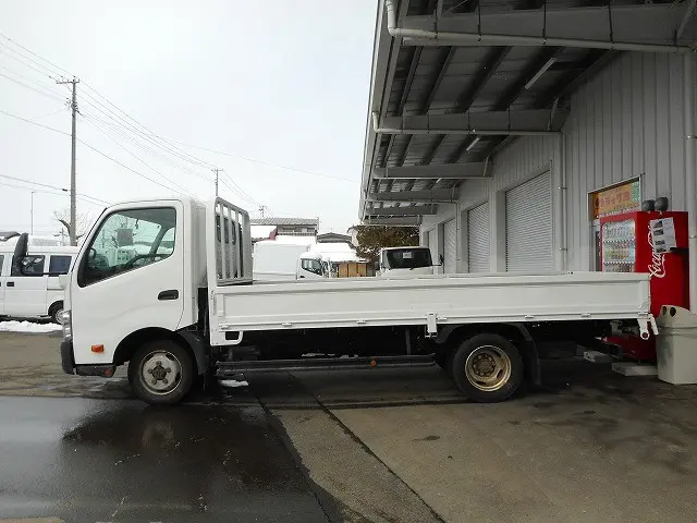 トヨタ ダイナ TKG-XZU775(4WD)の写真5