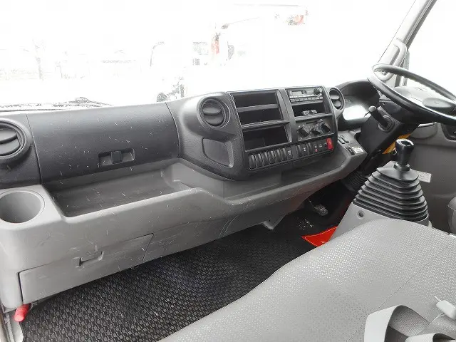 トヨタ ダイナ TKG-XZU775(4WD)の写真14