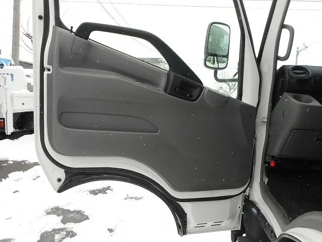 トヨタ ダイナ TKG-XZU775(4WD)の写真16