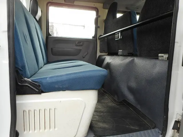 三菱 キャンター TPG-FDA00(4WD)の写真15