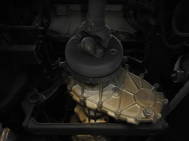 三菱 キャンター TPG-FDA00(4WD)の写真36