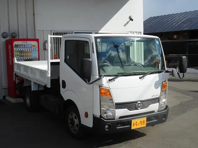 日産 アトラス SDG-SZ5F24(4WD)の写真3