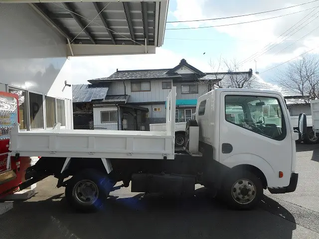 日産 アトラス SDG-SZ5F24(4WD)の写真4