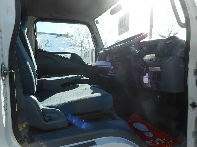 三菱 キャンター TKG-FGA20(4WD)の写真13