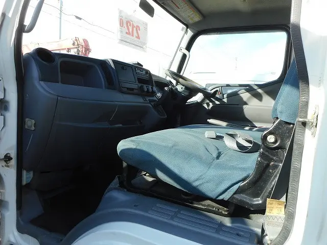 三菱 キャンター TKG-FGA20(4WD)の写真18