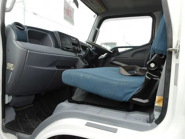 三菱 キャンター TKG-FDA20(4WD)の写真15