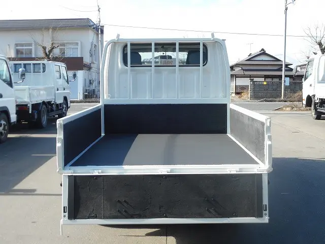 三菱 キャンターガッツ PDG-FD70B(4WD)の写真9