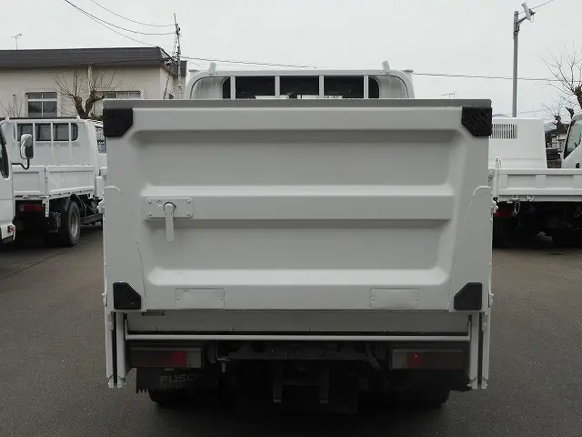 三菱 キャンター TPG-FDA00(4WD)の写真6