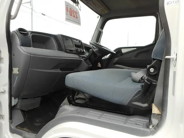 三菱 キャンター TPG-FDA00(4WD)の写真19