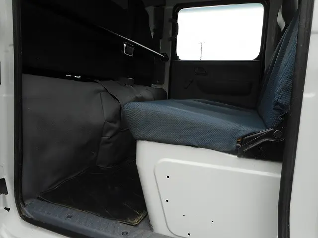 三菱 キャンター TPG-FDA00(4WD)の写真21