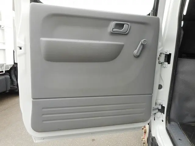三菱 キャンター TPG-FDA00(4WD)の写真22