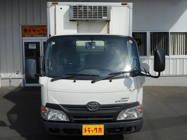 トヨタ ダイナ TKG-XZU675(4WD)の写真2