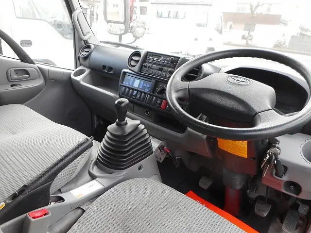 トヨタ ダイナ TKG-XZU675(4WD)の写真12