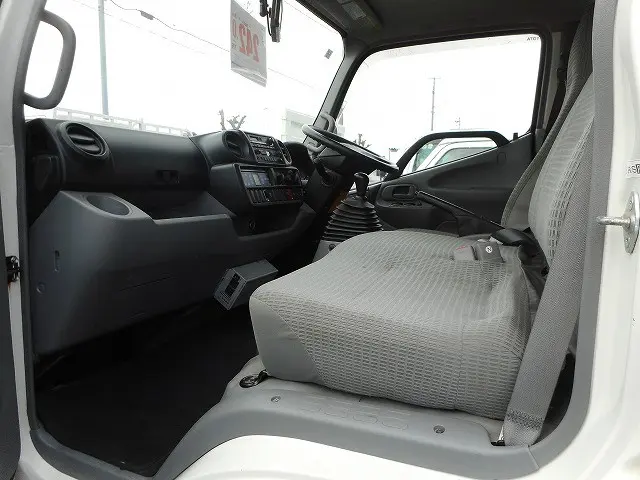 トヨタ ダイナ TKG-XZU675(4WD)の写真16