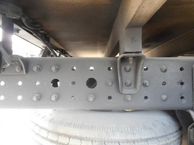 三菱 キャンター SKG-FDA00(4WD)の写真23