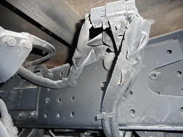 三菱 キャンター SKG-FDA00(4WD)の写真39