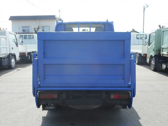 三菱 キャンターガッツ PDG-FD70B(4WD)の写真6