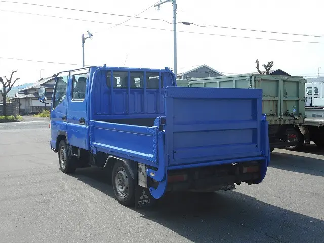 三菱 キャンターガッツ PDG-FD70B(4WD)の写真8