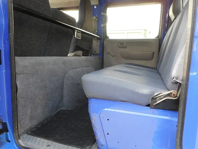 三菱 キャンターガッツ PDG-FD70B(4WD)の写真21