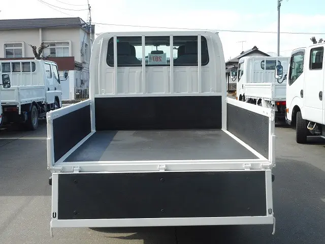 いすゞ エルフ TKG-NHS85A(4WD)の写真9