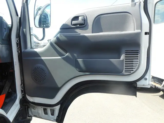 いすゞ エルフ TKG-NHS85A(4WD)の写真14