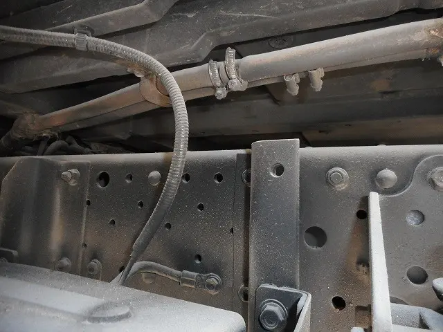 いすゞ エルフ TKG-NHS85A(4WD)の写真30