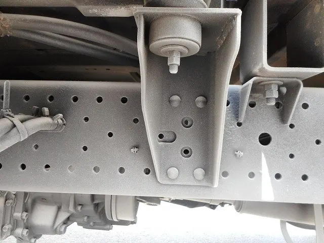 いすゞ エルフ TKG-NHS85A(4WD)の写真31