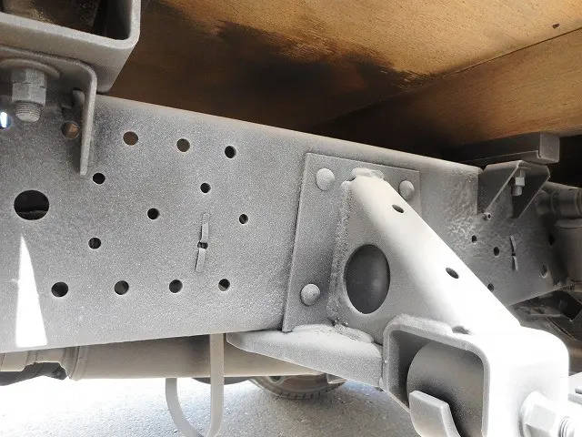 いすゞ エルフ TKG-NHS85A(4WD)の写真32