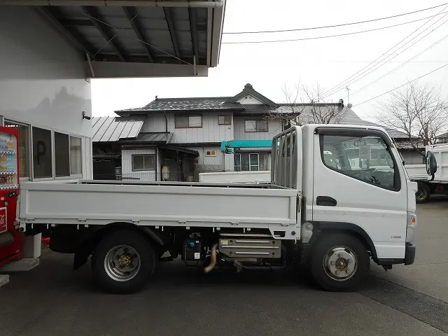 三菱 キャンター TPG-FDA00(4WD)の写真4