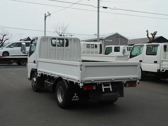 三菱 キャンター TPG-FDA00(4WD)の写真8