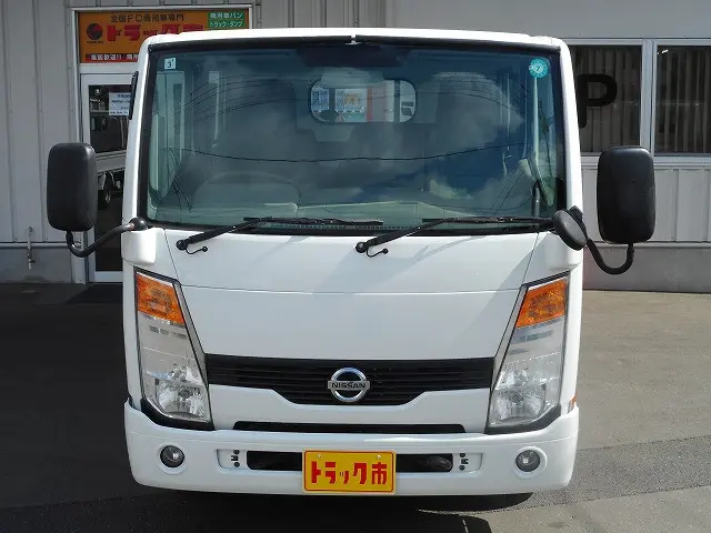 日産 アトラス SDG-SZ5F24(4WD)の写真2