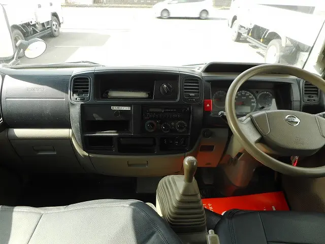 日産 アトラス SDG-SZ5F24(4WD)の写真11