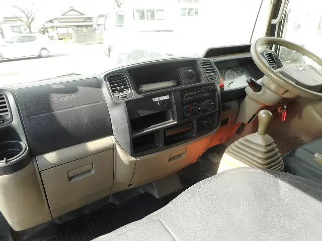 日産 アトラス SDG-SZ5F24(4WD)の写真17