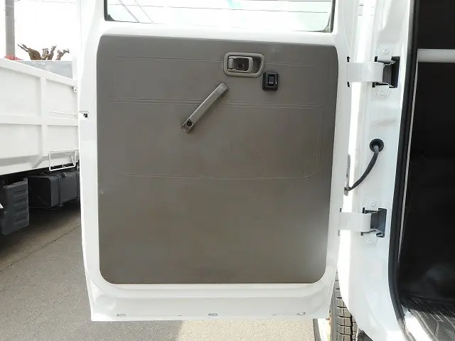 日産 アトラス SDG-SZ5F24(4WD)の写真21